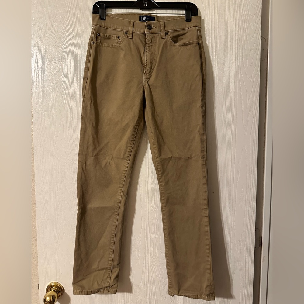 Men’s Gap Slim Khaki Pants